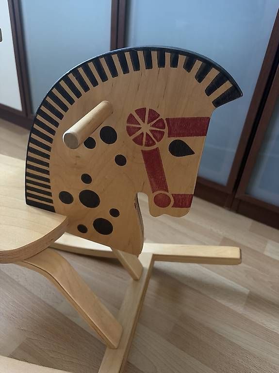 Spielzeuge: Schaukelpferd Holz – Gebraucht aus Feusisberg von lis_rt9c 1