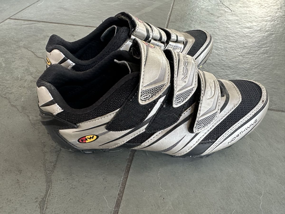 Northwave Chaussures hommes: Bikeschuhe Grösse 39 – D'occasion à Grüningen par anlyvo