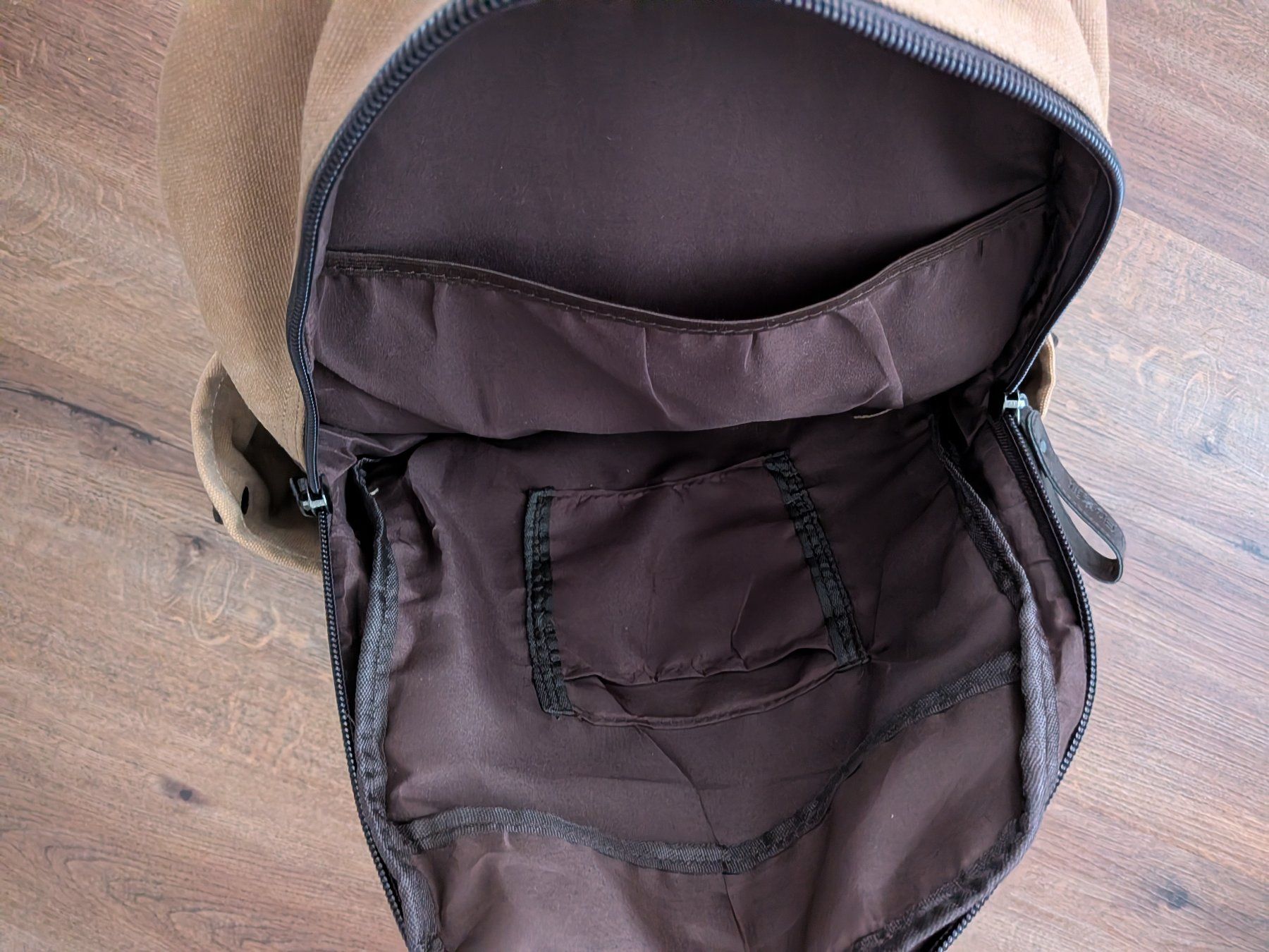 Zaini: Rucksack Attack on Titan – Nuovo (secondo la descrizione) da Fehraltorf venduto da van_9xng 2