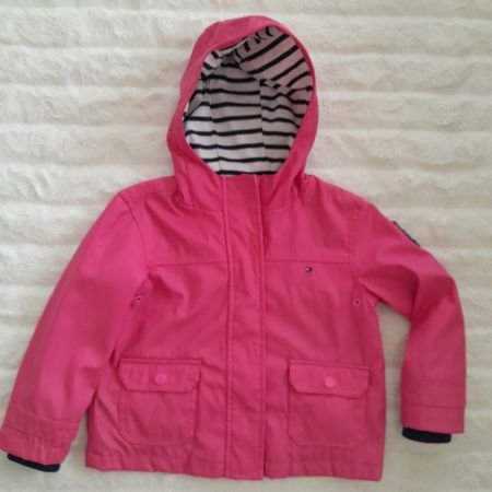Veste de pluie Tommy Hilfiger rose, taille 4 ans,