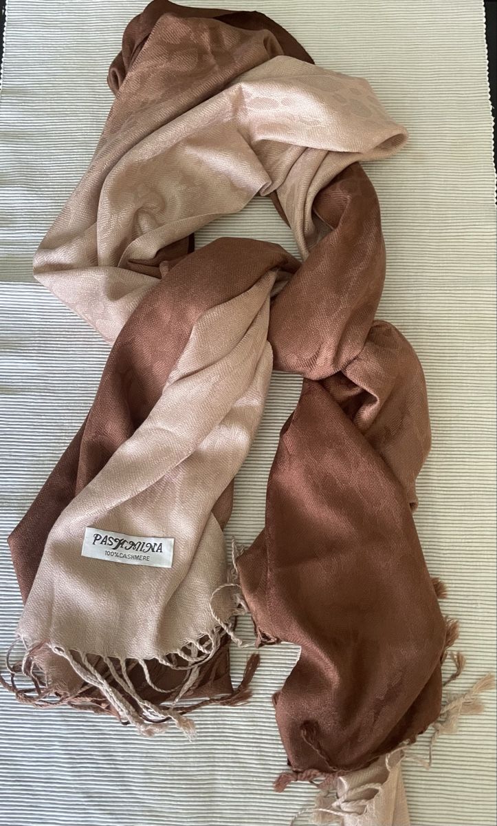 Foulard & Sciarpe: Cashmere-Schal – Usato da Büren an der Aare venduto da mii_57vx