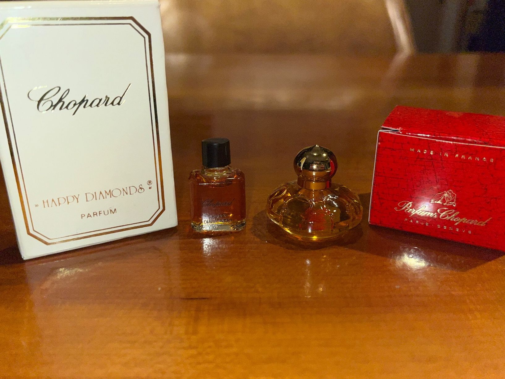 Chopard Profumi & Eau de Toilette: Chopard Miniatur Set - Happy Diamonds & Casmir Parfum – Nuovo (secondo la descrizione) da Winterthur venduto da ver_j6jn 1