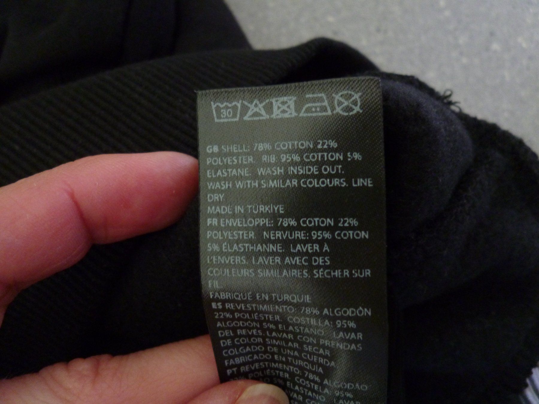 Na-kd Maglioni & Felpe: Stk. 2  weisser und schwarzer NA-Kd XL oversize Pullover – Usato da Dättlikon venduto da Mamakuga 8