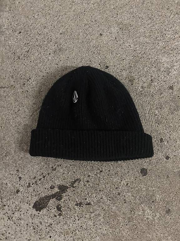 Copricapi, berretti & cappellini: Volcom Beanie – Usato da Zürich venduto da enf_2kqn