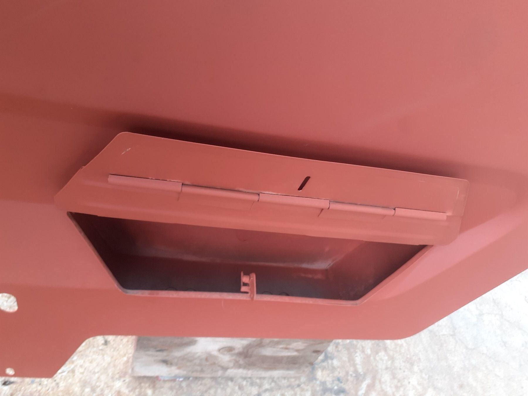 Massey Ferguson Traktoren: MF-Kotflügel NEU 185/188 – Neu und originalverpackt aus Rothenthurm von mf-schuler 4