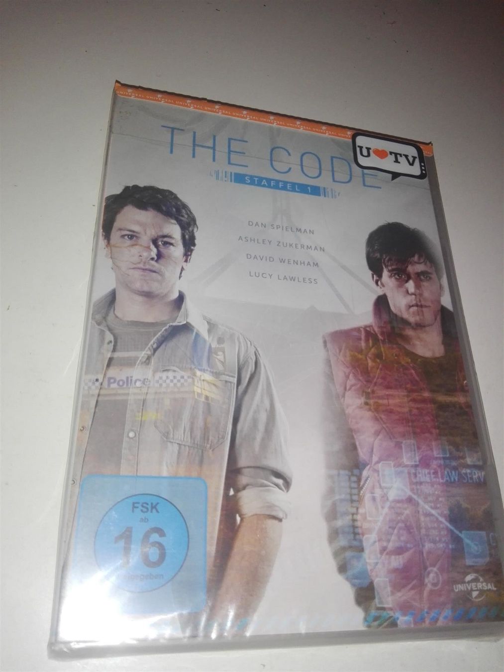 Tutti i DVDs: The Code  (Staffel 1)            >De & Eng<         Neu/OVP – Nuovo e nell'imballaggio originale da St.Galllen venduto da elkaphone