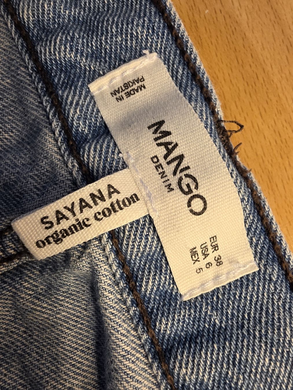 Mango Jeans: Mango Sayana Jeans Grösse 38  – D'occasion à Wigoltingen par Zuckerfee84 4
