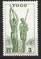 Togo 1941: Zerstampfen von Hirse
