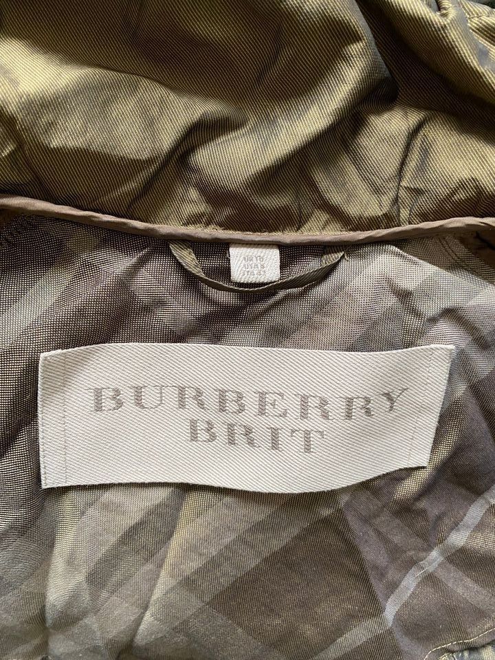 Burberry Cappotti: Burberry Coat Neuwertig – Nuovo (secondo la descrizione) da Dulliken venduto da timemachine 4