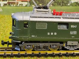 Lima 220294G _ SBB Lokomotve Re 4/4 _10047 _ in OVP _ Spur N