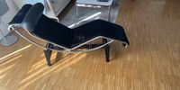 Cassina LC4 Liege Kuhfell schwarz gebraucht