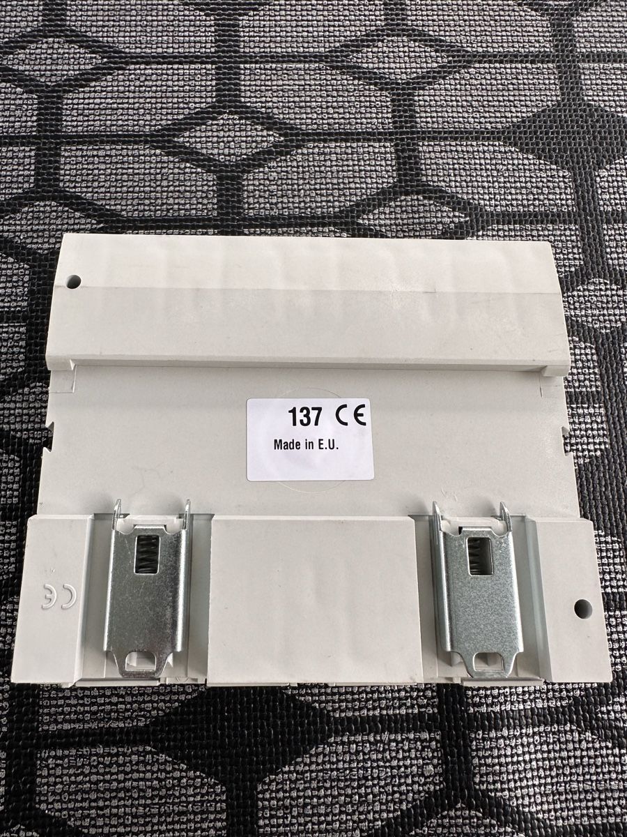Mesurer: Hager EC 310 Stromzähler, gebraucht – D'occasion à steffisburg par releve 2