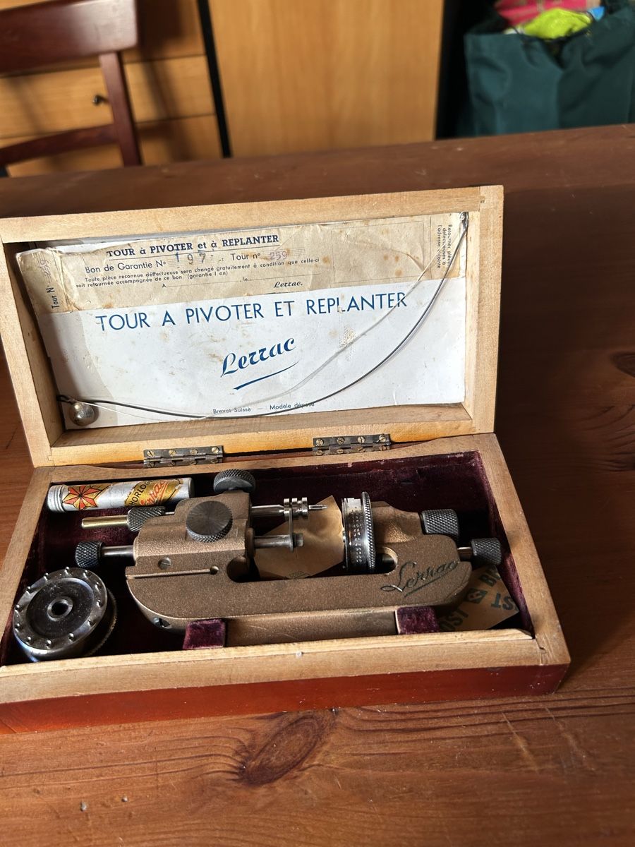 Alle Werkzeuge: Tour à pivoter Lerrac – Gebraucht aus Genève von dge_kh2d 1