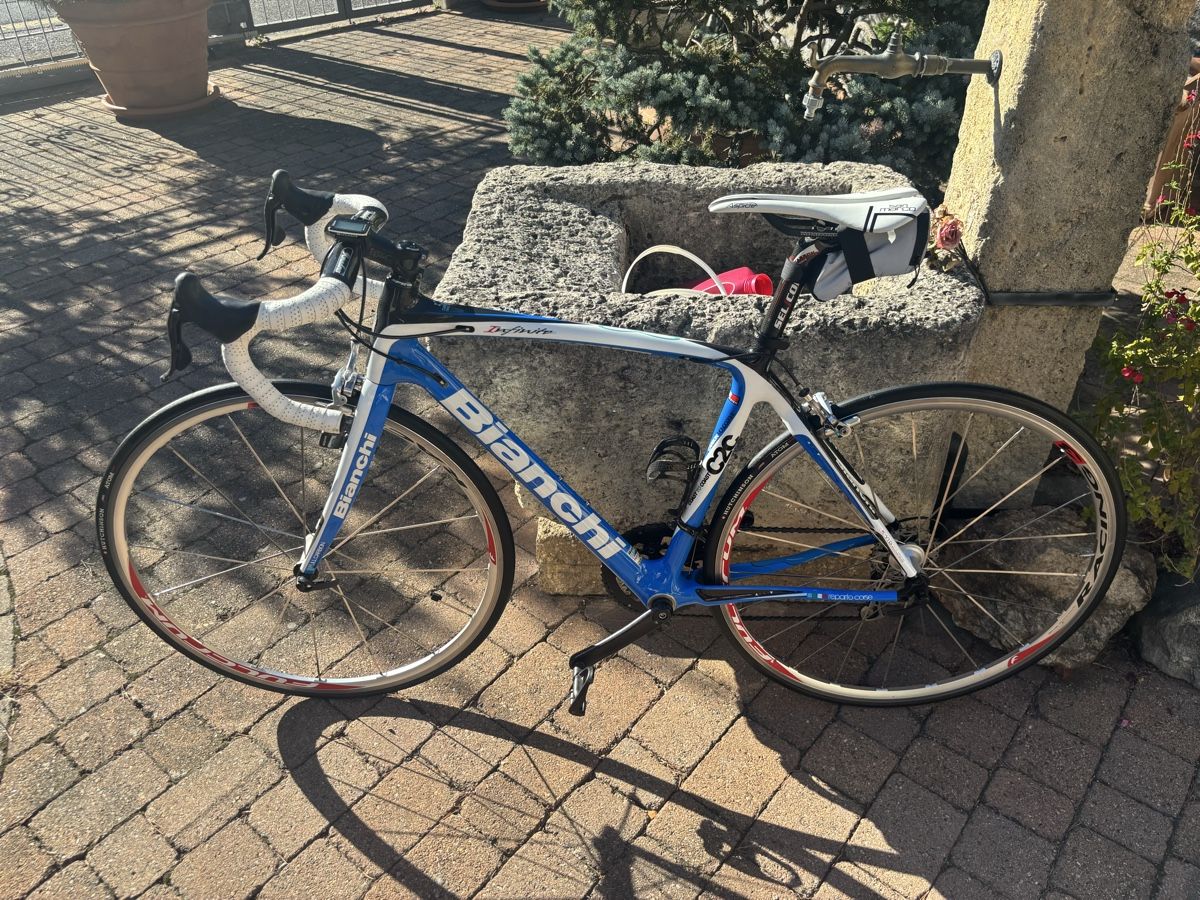 Bianchi Vélos: Vélo de course Bianchi 2C2 full carbone 52 taille – Neuf (Voir description) à Conthey par Michel124 2
