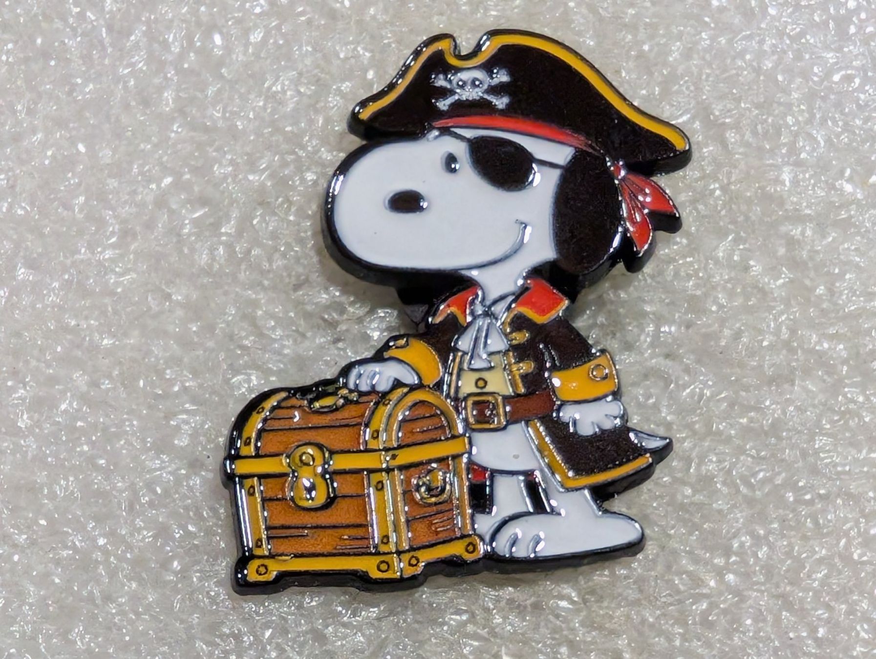 Plaquettes & Badges: Ansteckbutton 241: Snoopy – D'occasion à Oppligen par Pin-Fall-Shop