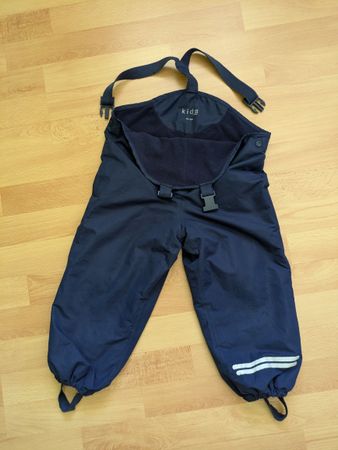 Kinder Latzhose Grösse 98-104 dunkelblau gefüttert