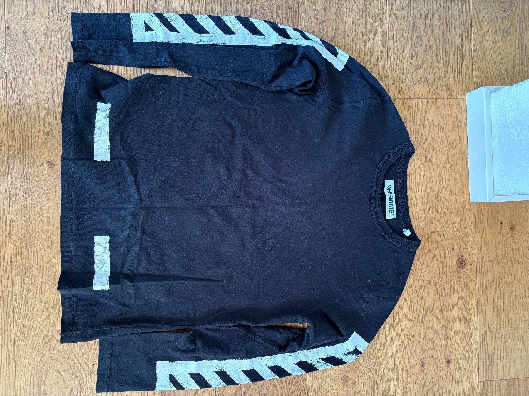 Off-White T-Shirts: Off-White Langarm T-Shirt – Gebraucht aus Thalwil von cartm 7