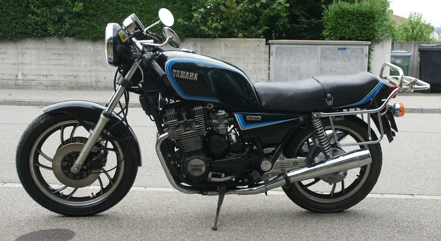 Yamaha Strada: Yamaha XJ650 Motorrad Schwarz – Difettoso da Horgen venduto da Gdorn