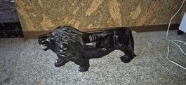 Löwenfigur schwarz ca. 55cm Länge