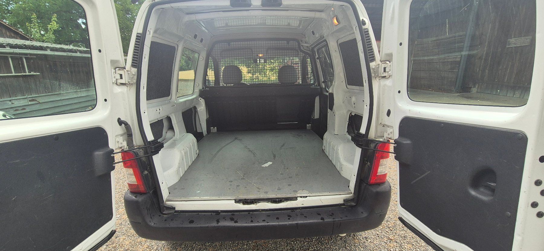 Citroën Automobili: Citreon Berlingo 1.4i – Usato da Reutlingen venduto da asm_5jzs 2