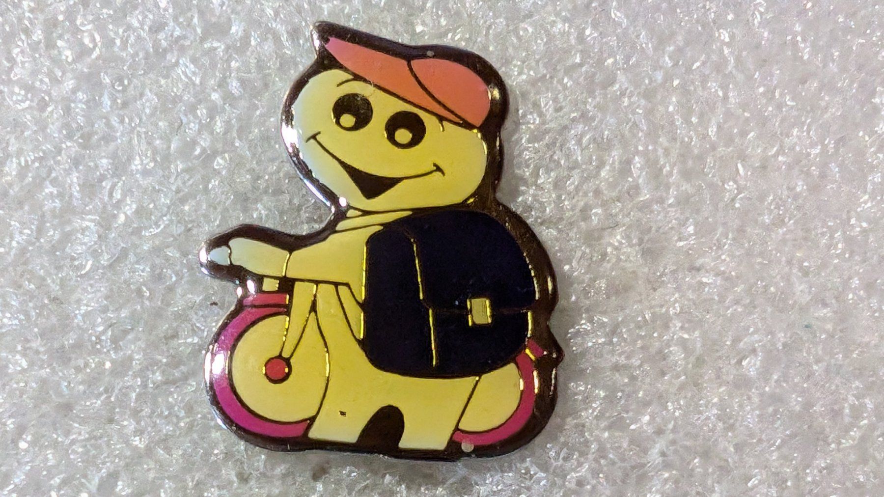 Placchette & Badge: Ansteckpin 226: Maga Bio – Usato da Oppligen venduto da Pin-Fall-Shop