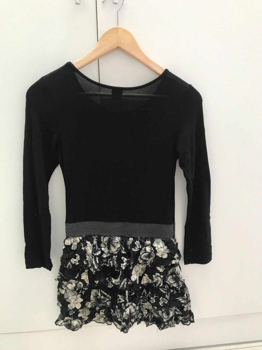 Vestiti & Gonne: Kleid schwarz Gr. 140 – Usato da Wädenswil venduto da JJ15 1