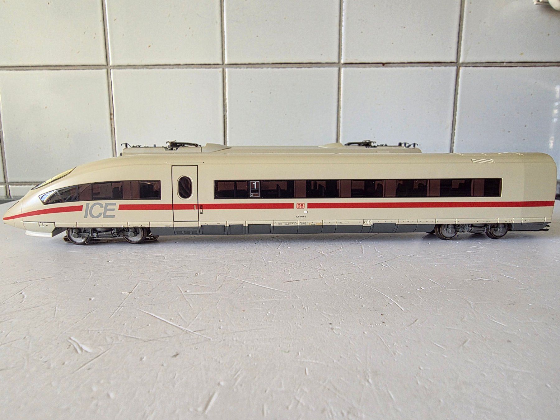 Märklin Modelleisenbahnen: DB 4-teiliger ICE 3, BR 406, Digital – Gebraucht aus Seuzach von Loeckeli01 3