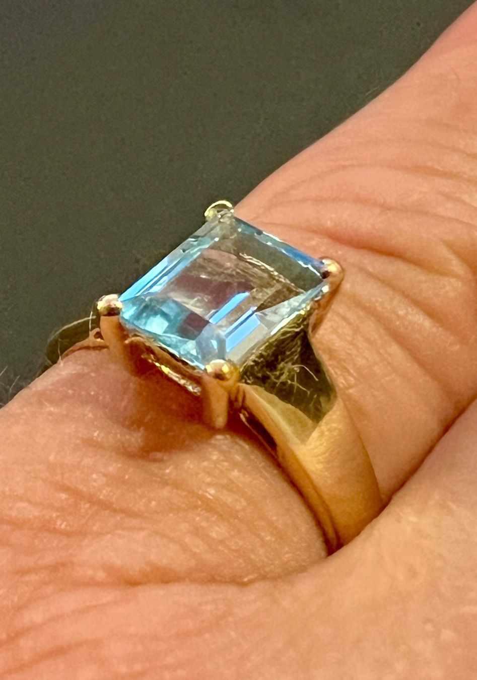 Ringe: Gold-Ring 18 K mit synth. Spinell oder beh. Blautopas – Gebraucht aus Chur von Penting1935 8