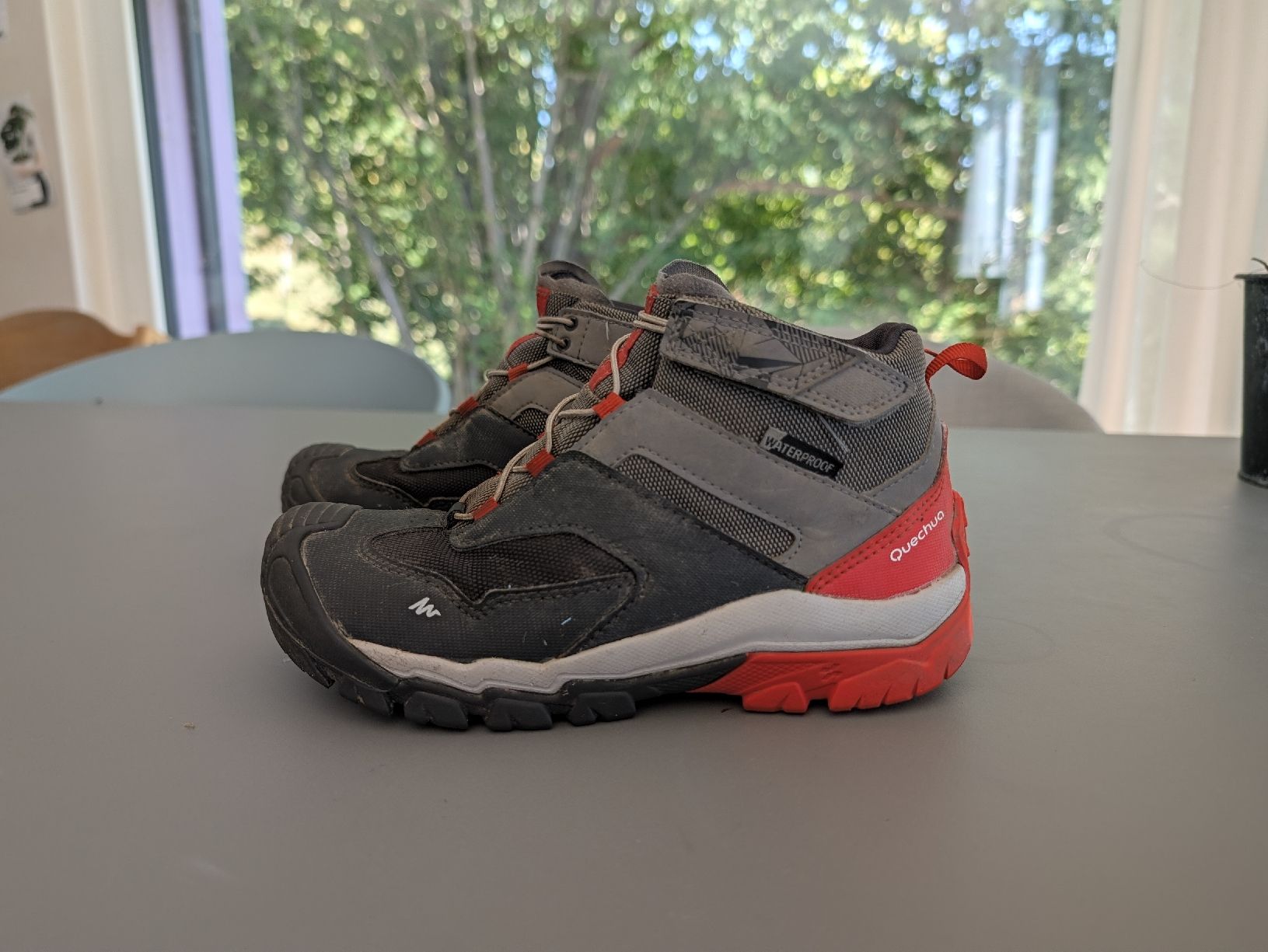 Decathlon Scarpe per ragazzi: Quechua Wanderschuhe Crossrock, wasserdicht  – Usato da Winterthur venduto da nat_97vc