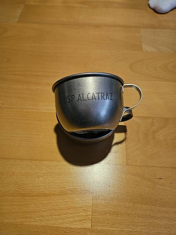 Behälter & Ähnliches: Original Alcatraz Trinkbecher – Gebraucht aus Nidau von ann_2289
