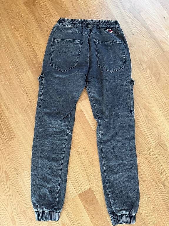Diesel Jeans: Diesel Jeggings Gr.26 – Nuovo (secondo la descrizione) da Ehrendingen venduto da Nr.7 1