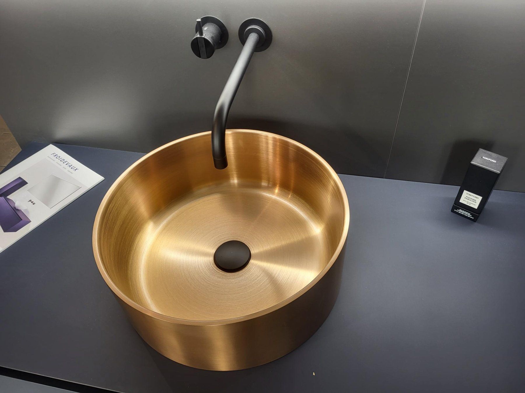 Lavabi & lavandini: Aufsatzbecken Metalic Bronze – Nuovo e nell'imballaggio originale da Küssnacht am Rigi venduto da domusinterior 1