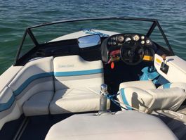 Bateau Correct Craft en parfait état pour l'été !