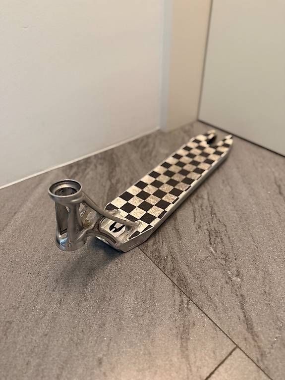 Kickboard: Pandemonium V2 Stunt Scooter Deck – Gebraucht aus Landschlacht von tin_l7j7