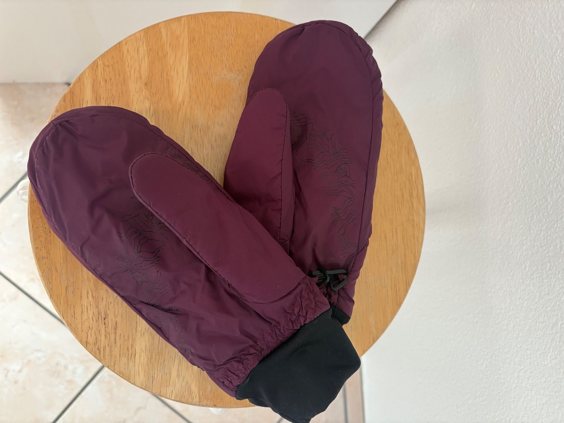 Roxy Guanti & manicotti: ROXY Ski Gloves - NEW - Size L – Nuovo (secondo la descrizione) da Muzzano venduto da Sidney_3 1
