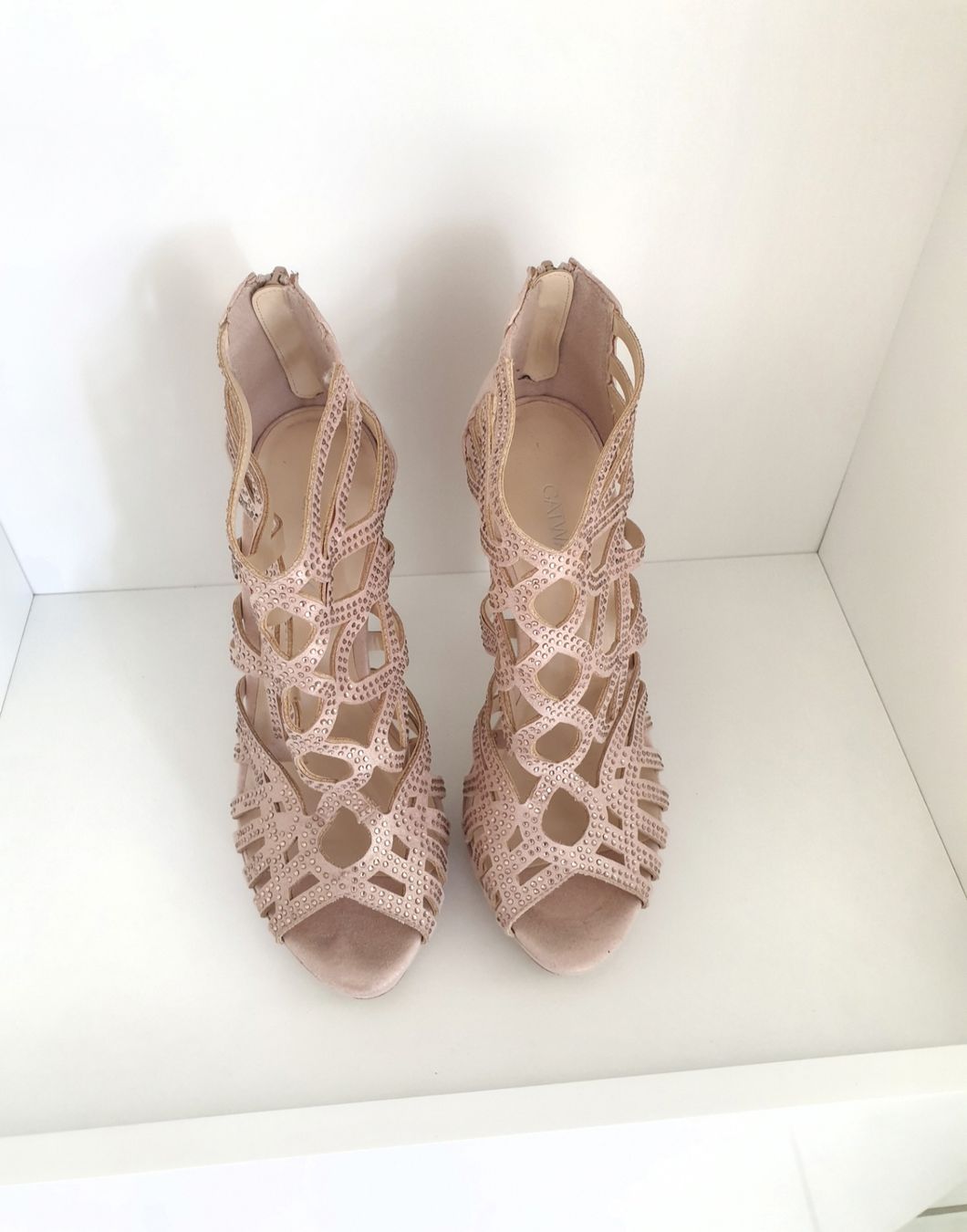 Damenschuhe: Sandaletten Rosa- Haut farbe Grösse 38  – Neu (gemäss Beschreibung) aus Luzern von Kethi_kris1705 1
