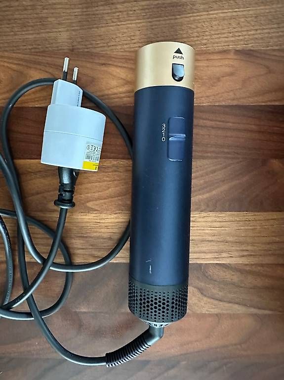Lockenstäbe & Haarglätter: Multistyler – Gebraucht aus Zofingen von Liv.Romy 2