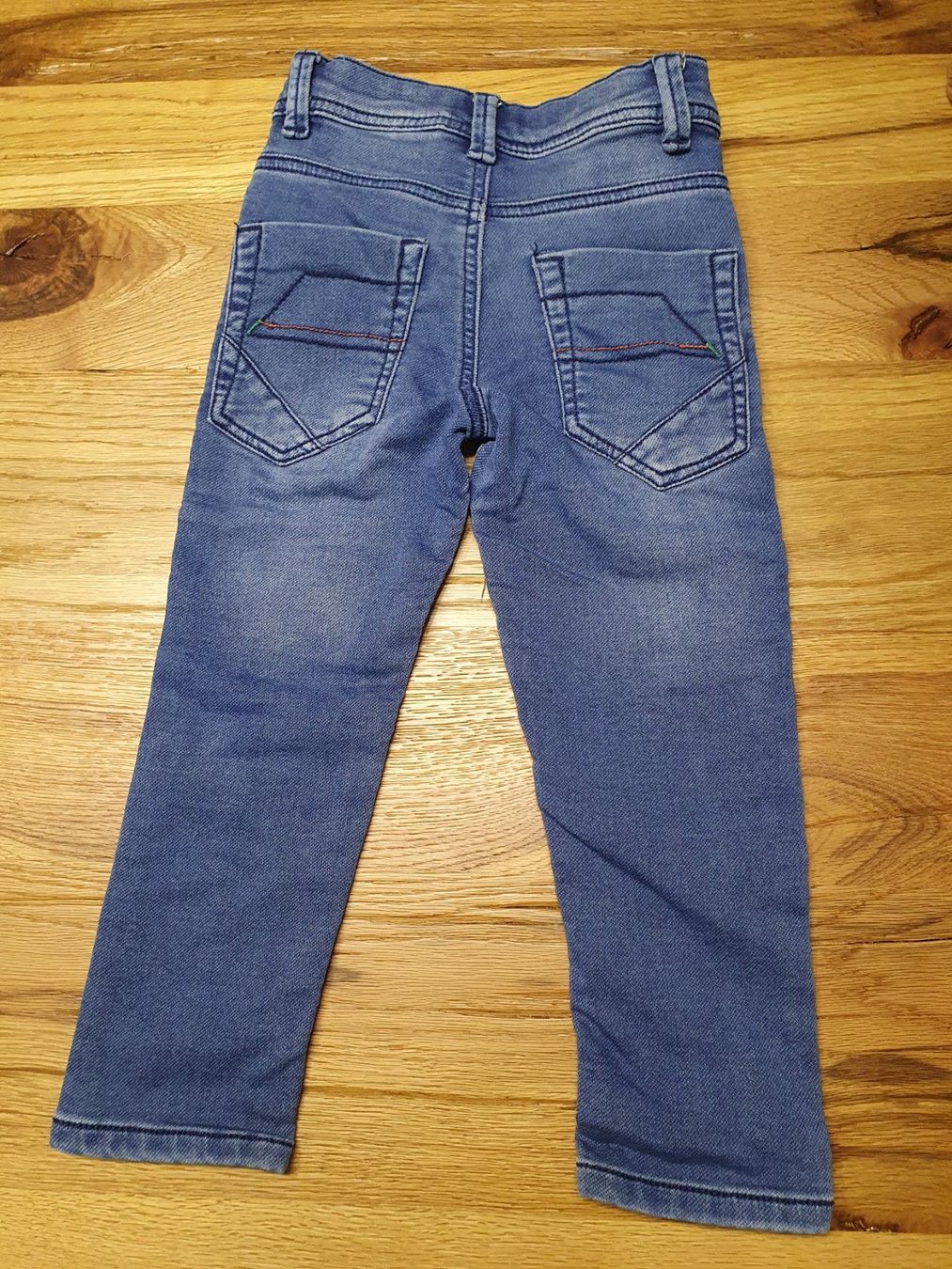 Pantaloni: Hosen 92/98 – Usato da Muri AG venduto da ClaudiaK91 2