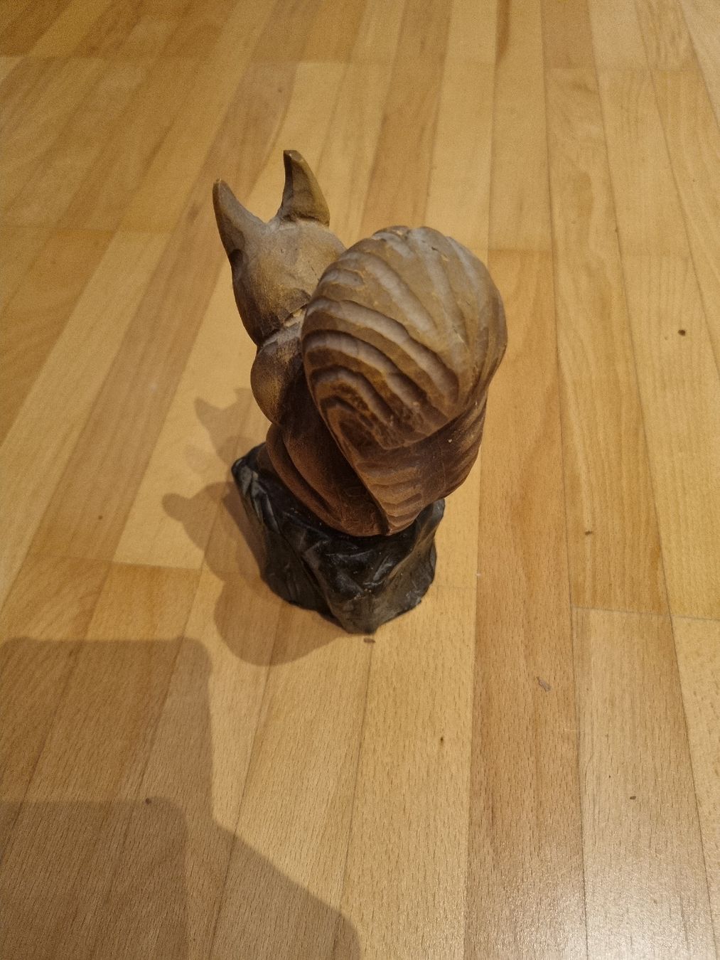 Statuette: Eichchörnchen aus Holz geschnitzt – Usato da Büren an der Aare venduto da benediktf 1