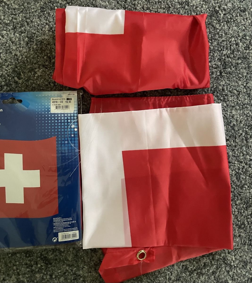 Fahnen: 3 Schweizer Fahne 150x150cm neu – Neu und originalverpackt aus Au ZH von Jaggy4 2