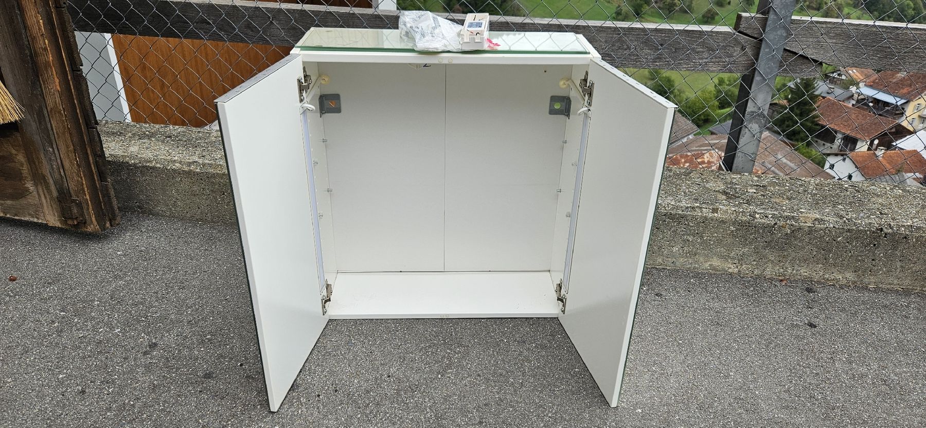 Armadietti a specchio: Spiegelschrank Ikea – Usato da Trin venduto da Martin_84 1