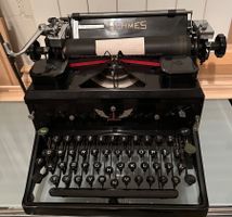 Schreibmachine Hermes