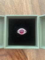 Silber Ring mit rotem Stein und Zirkonia 