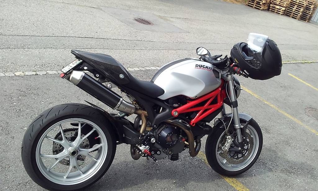 Strada: DUCATI Monster 1100 – Usato da St. Margrethen SG venduto da Biker990 4