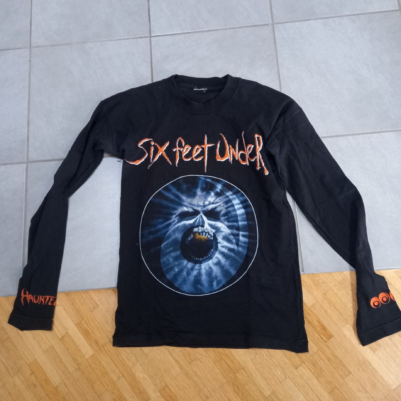 T-shirt: ls six feet under, death metal – Usato da St-Cergue venduto da VeganWarrior