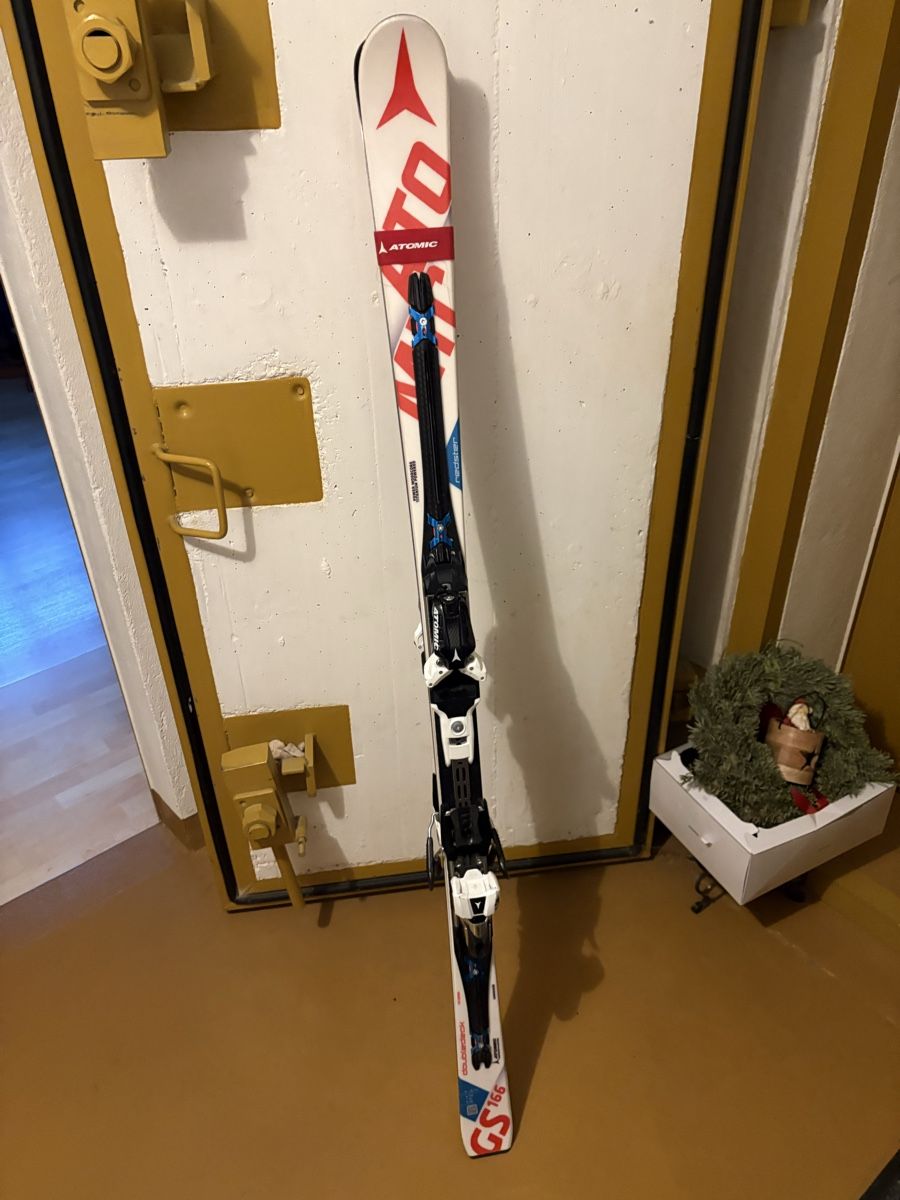 Atomic Sci: Atomic Ski – Usato da Pratval venduto da fse_9yyv