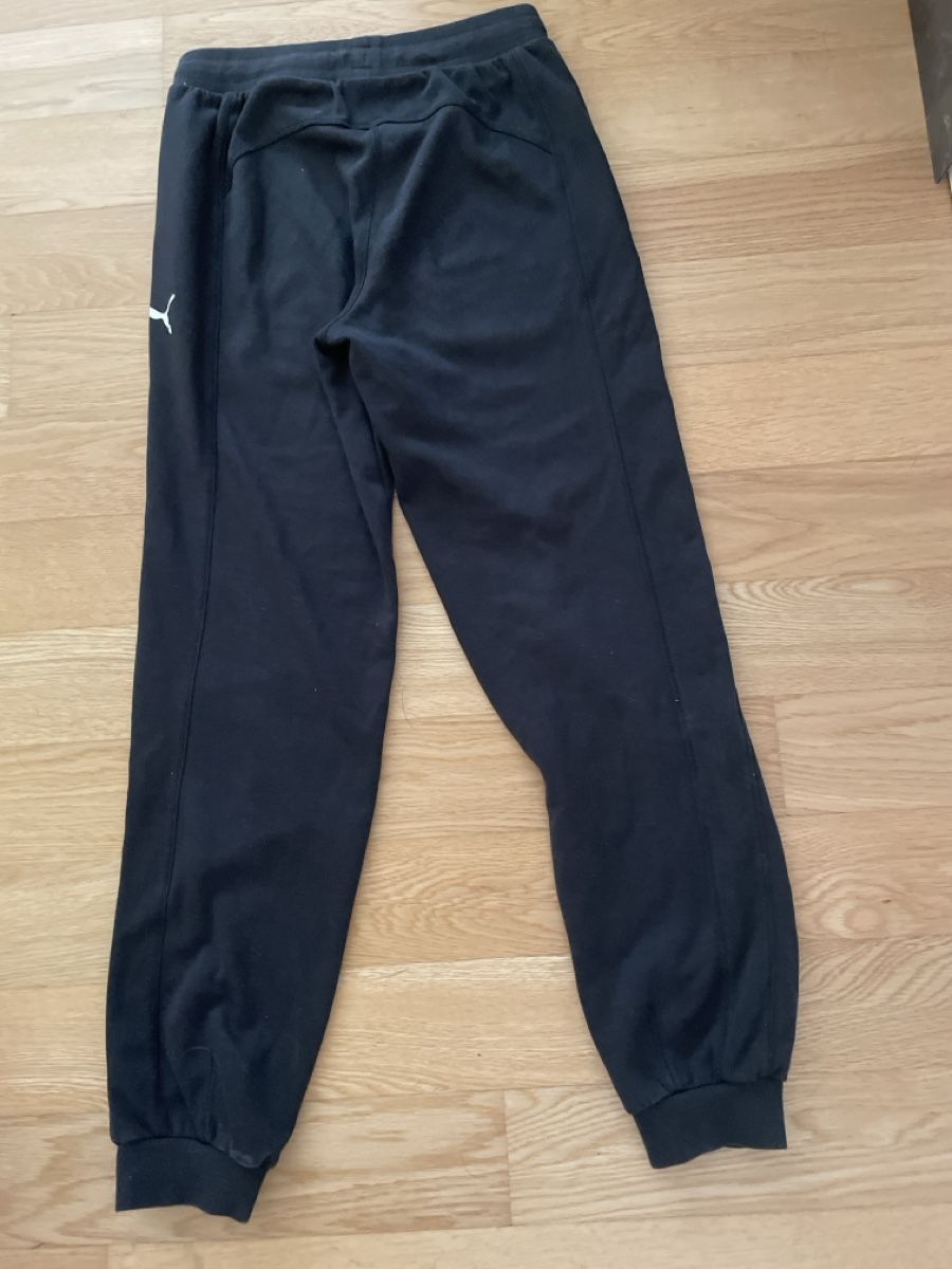 Puma Hosen: Puma Jogginghose, Schwarz, Gr. 164 – Gebraucht aus Allschwil von DoRo7 1