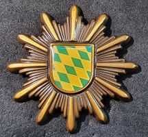 Box221 - Altes Mützenabzeichen Polizei Bayern ca. 5 x 5 cm.