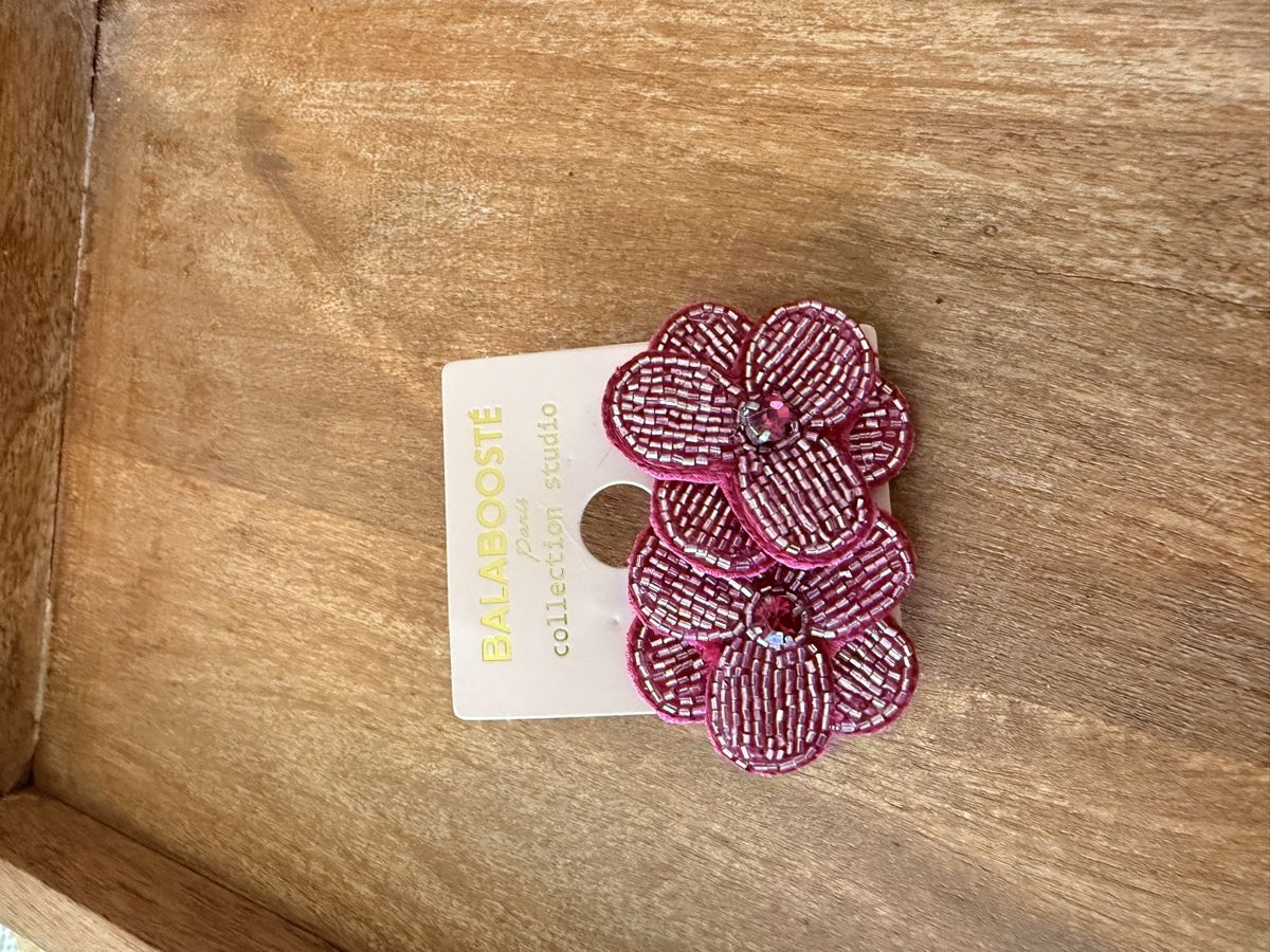 Orecchini pendenti & Orecchini a lobo: Textil Ohrstecker Blumen Neu – Nuovo e nell'imballaggio originale da Rorschacherberg venduto da galylea