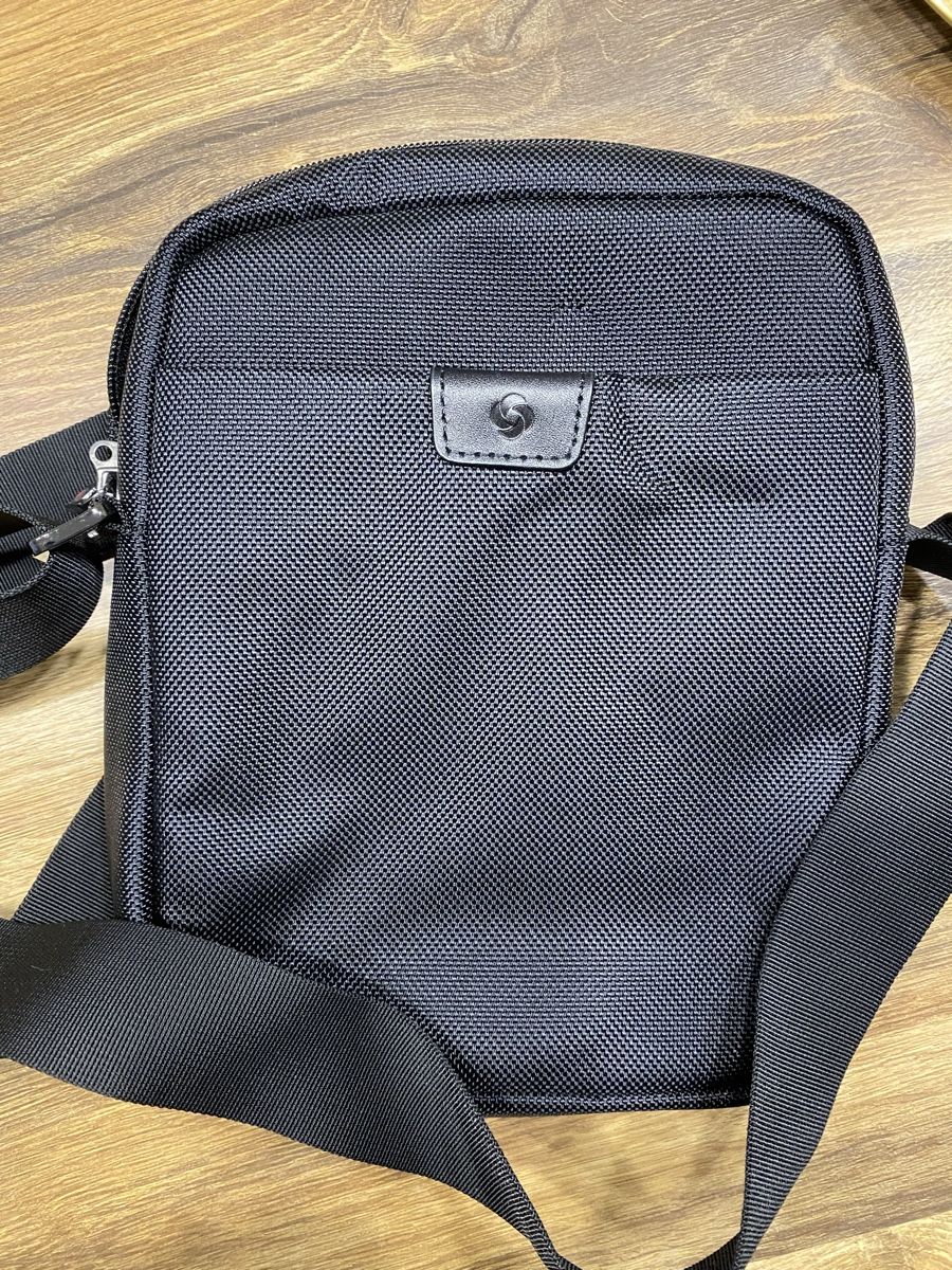 Samsonite Borse: Samsonite Umhängetasche schwarz – Nuovo (secondo la descrizione) da Dübendorf venduto da GinaGiulia 2